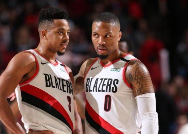 Crown sports-两大帮手相继受伤 利拉德或再度开启戴表模式